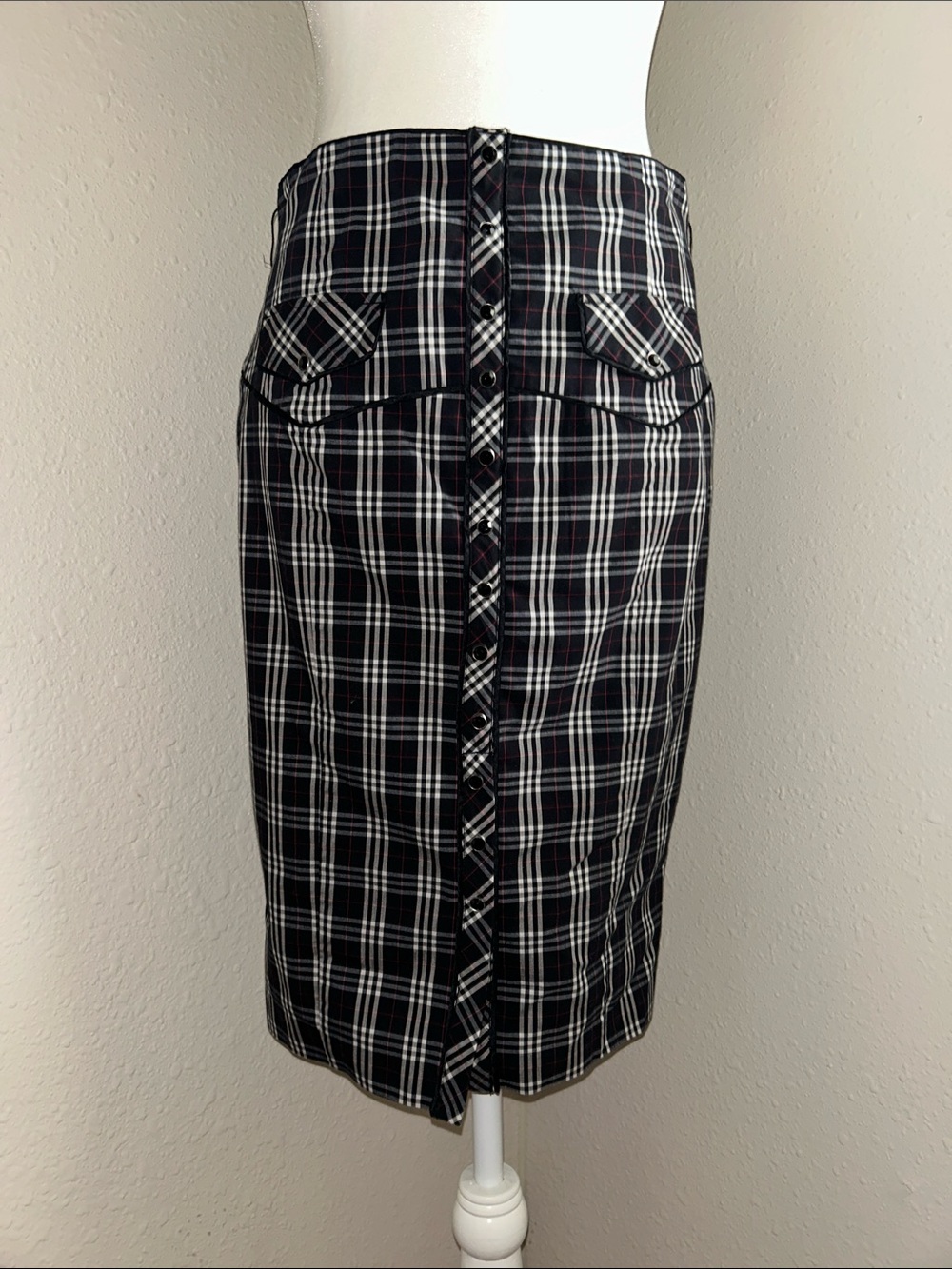 bebe Black and White Plaid Button-Front Pencil Skirt